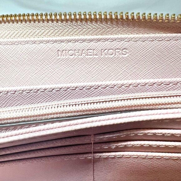 Michael Kors Large Cell Ph. Multi Function Wristlet/Leather-Blush/Pale Pink/Gold - Picture 13 of 14